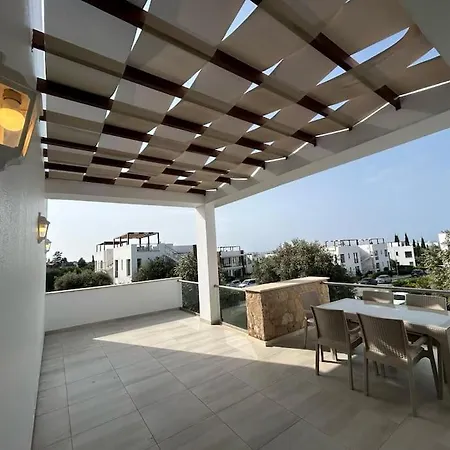 / Zeytinlik 2+1 Havuzlu Manzarali Daire Kyrenia (Northern Cyprus)