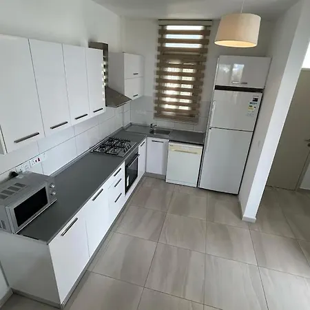 / Zeytinlik 2+1 Havuzlu Manzarali Daire Apartment